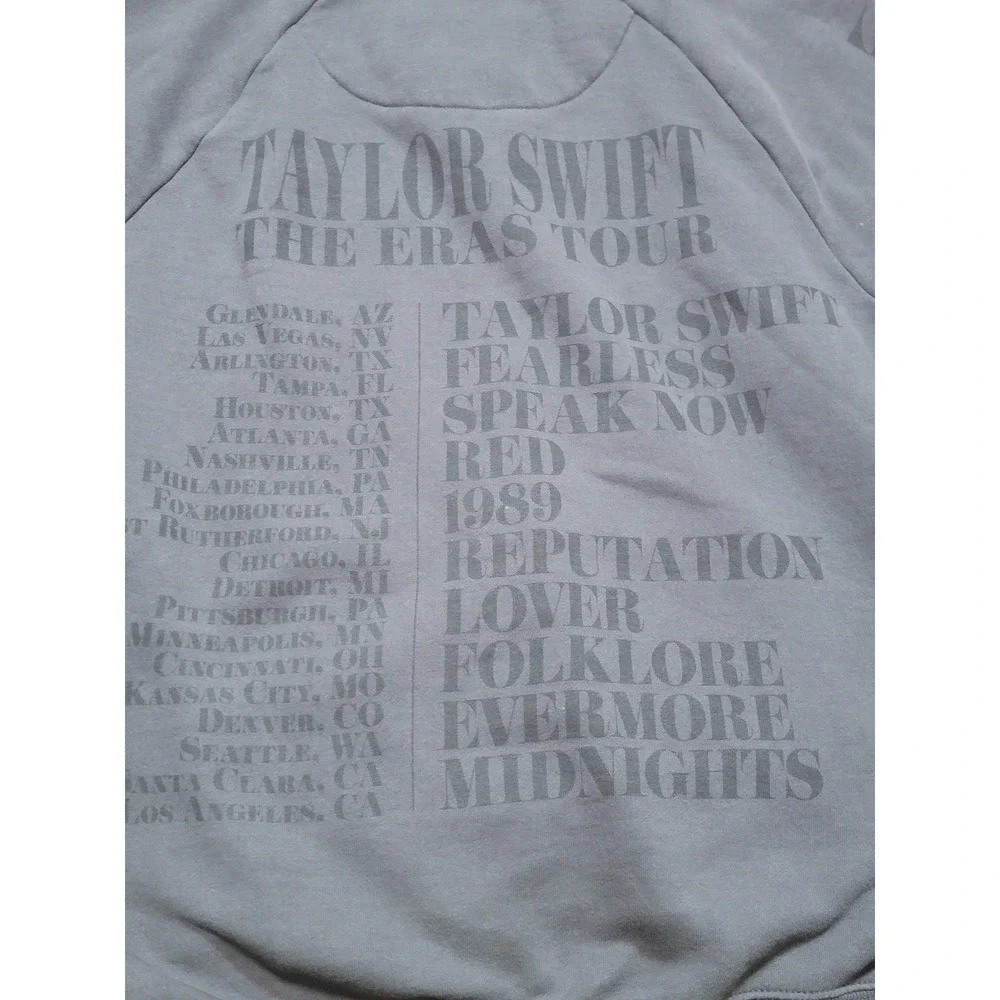 Taylor Swift The Eras‎ Tour Graphic Sweatshirt Pullover Quarter Zip Gray Size M